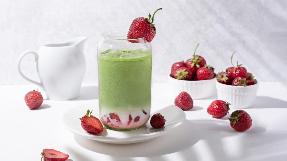 The Perfect Summer Sip: Strawberry Matcha Bliss